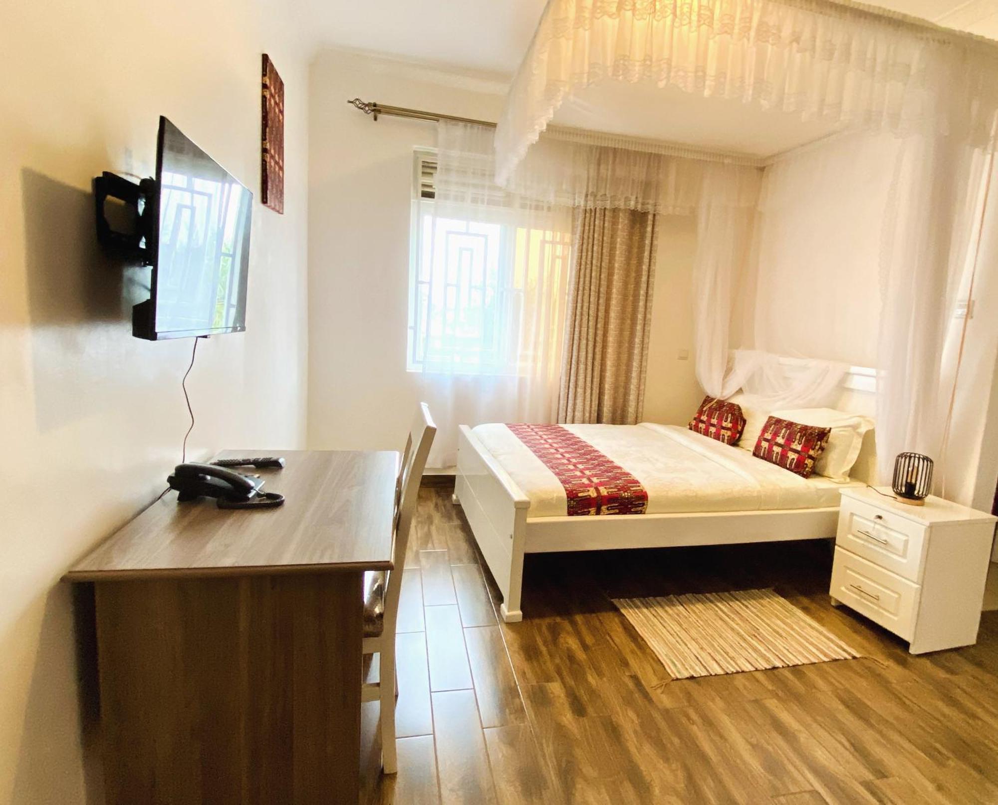 Nimaro Courts Hotel Entebbe Luaran gambar
