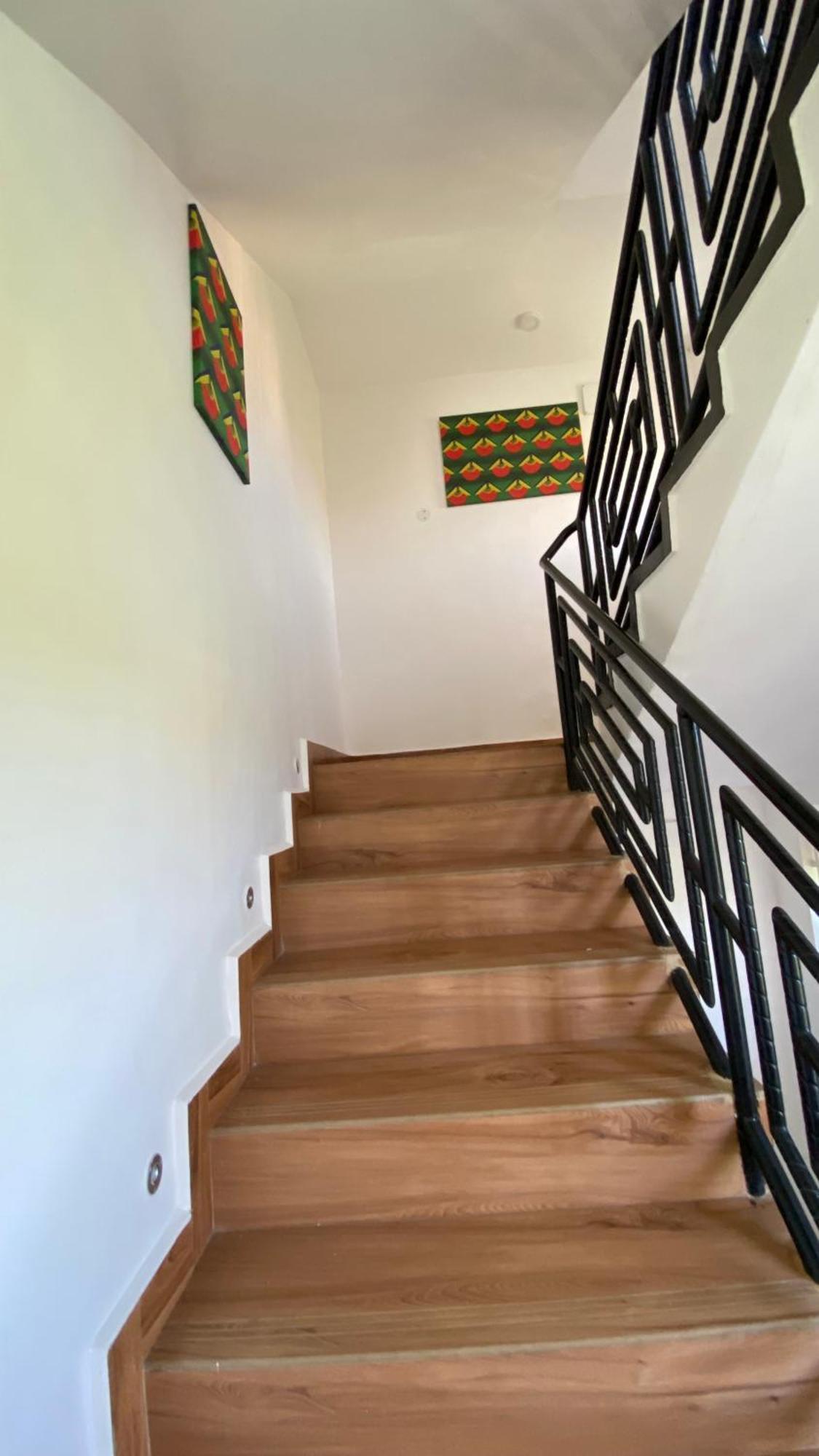 Nimaro Courts Hotel Entebbe Luaran gambar